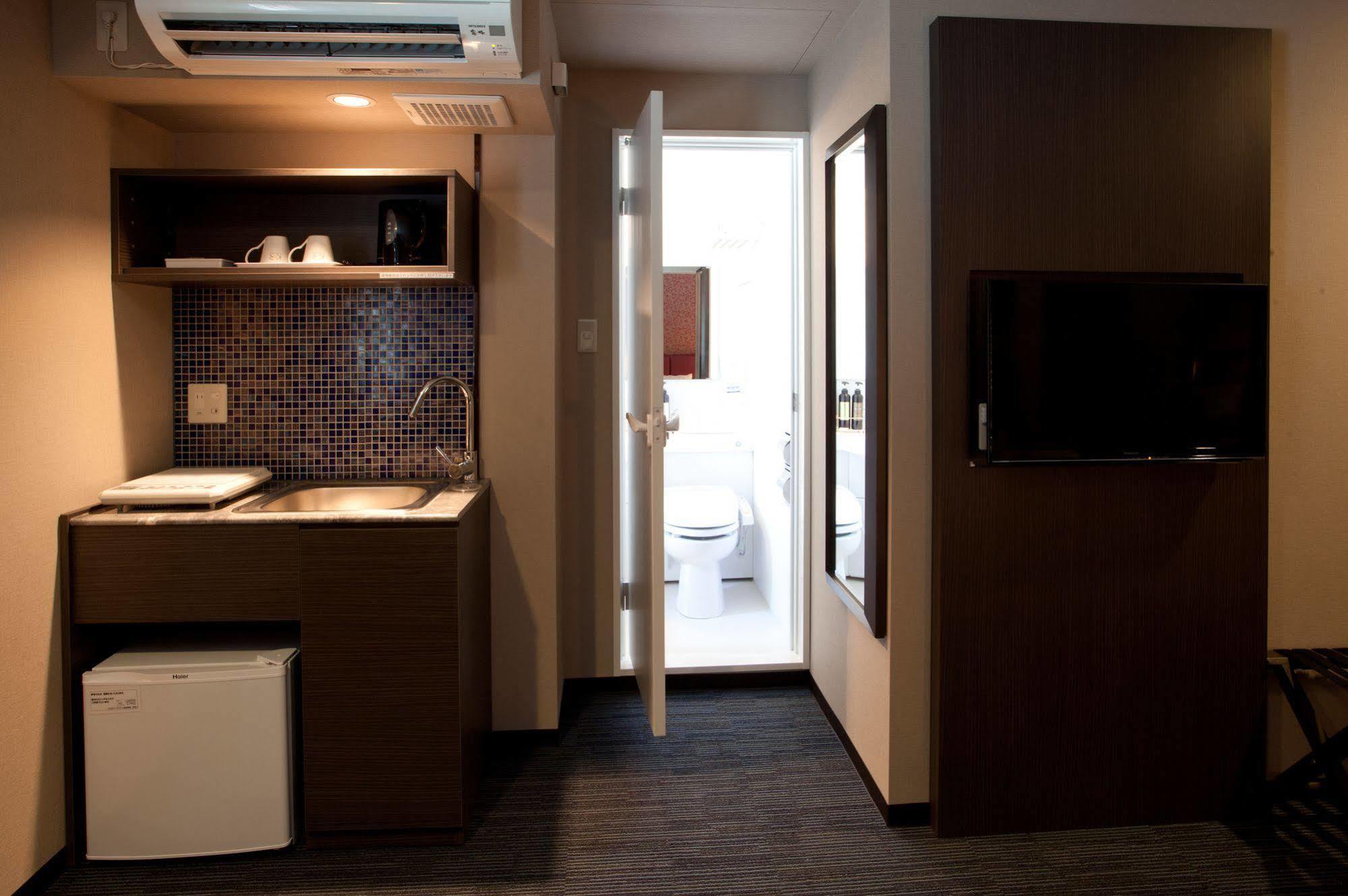 Kuretake Inn Premium Shizuoka Ekimae Exterior photo